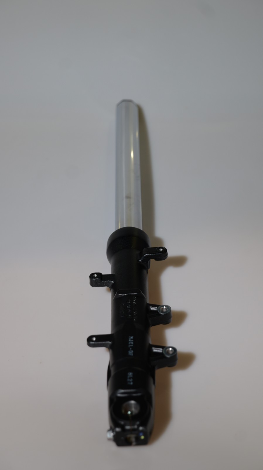 Genuine Honda OEM CB650F 51400-MJE-DF1 Front Right Fork