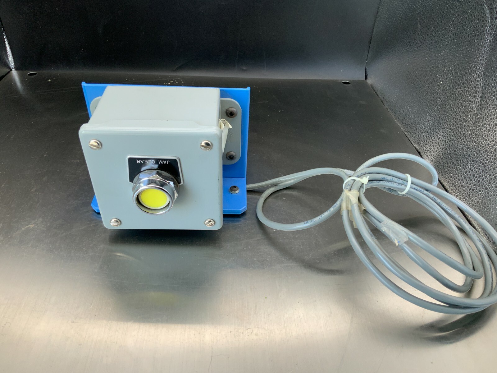 Hoffman Jam/Clear Pushbutton Switch with bracket