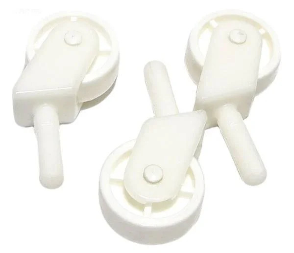 Wheel assembly including caster