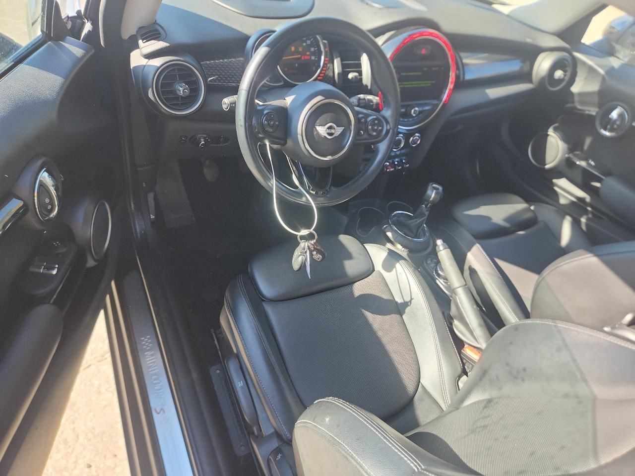 MINI 1 2014 Glove Box 4910860