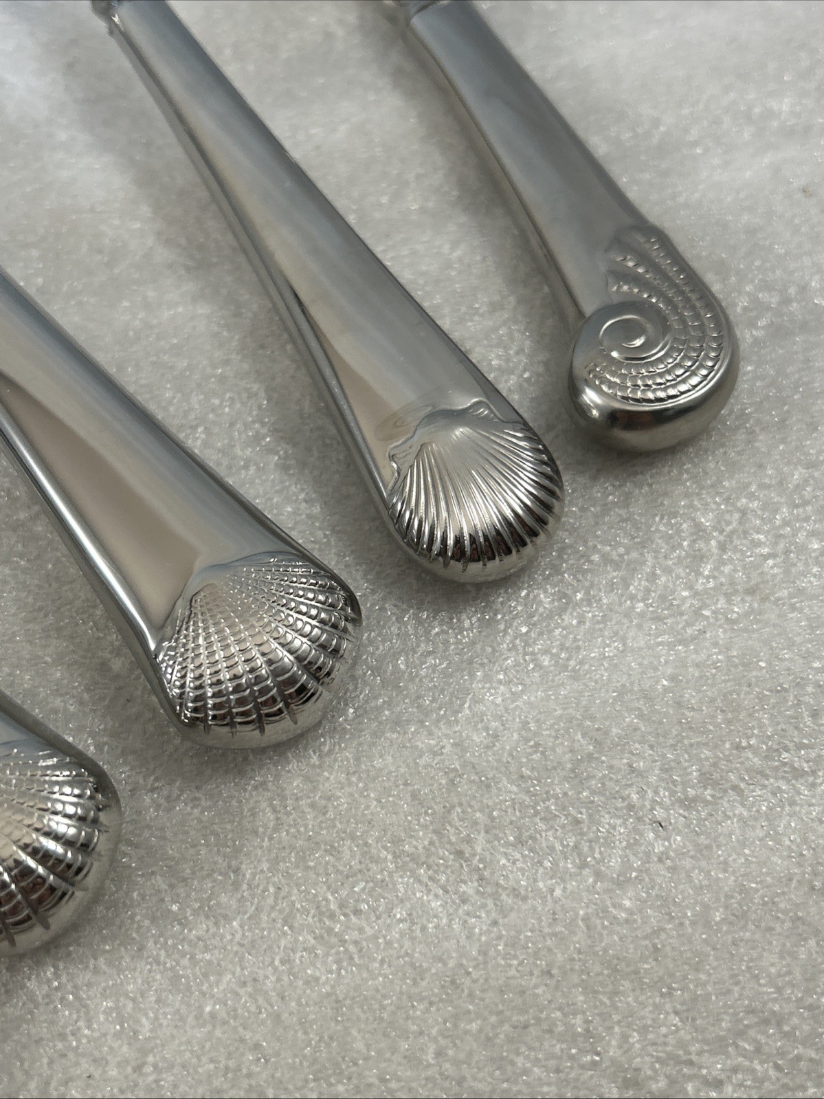 7 pc Reed & Barton Gloucester Shell Williamsburg Stainless Serving Flatware Set