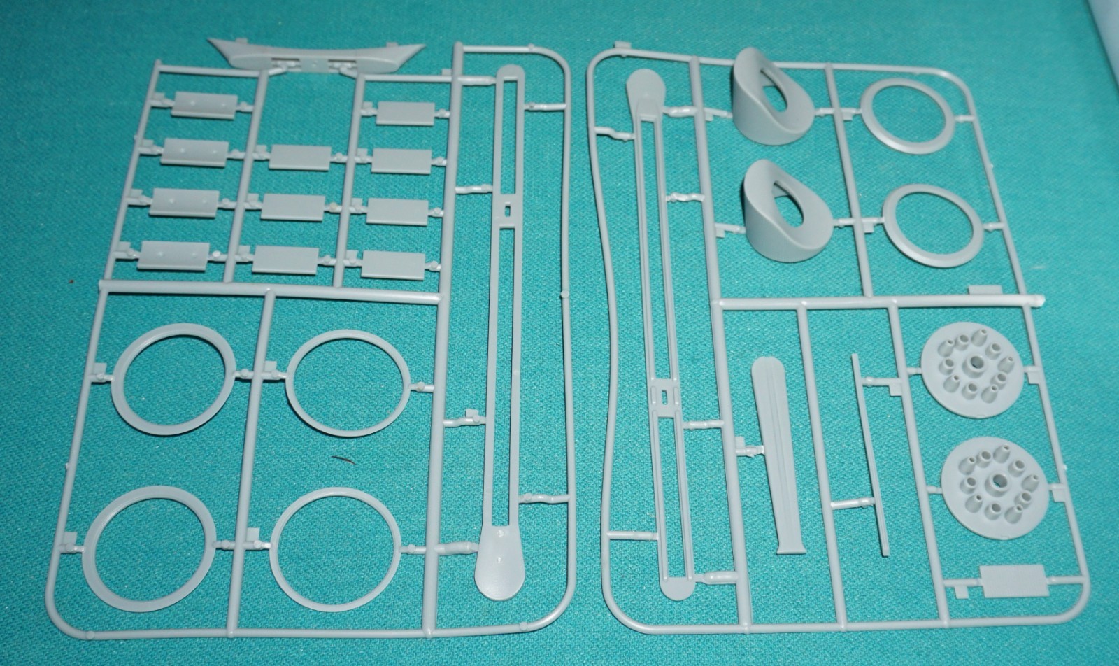 Star Trek USS Enterprise TOS Polar Lights 1/350 Engine Nacelle Details Etc.