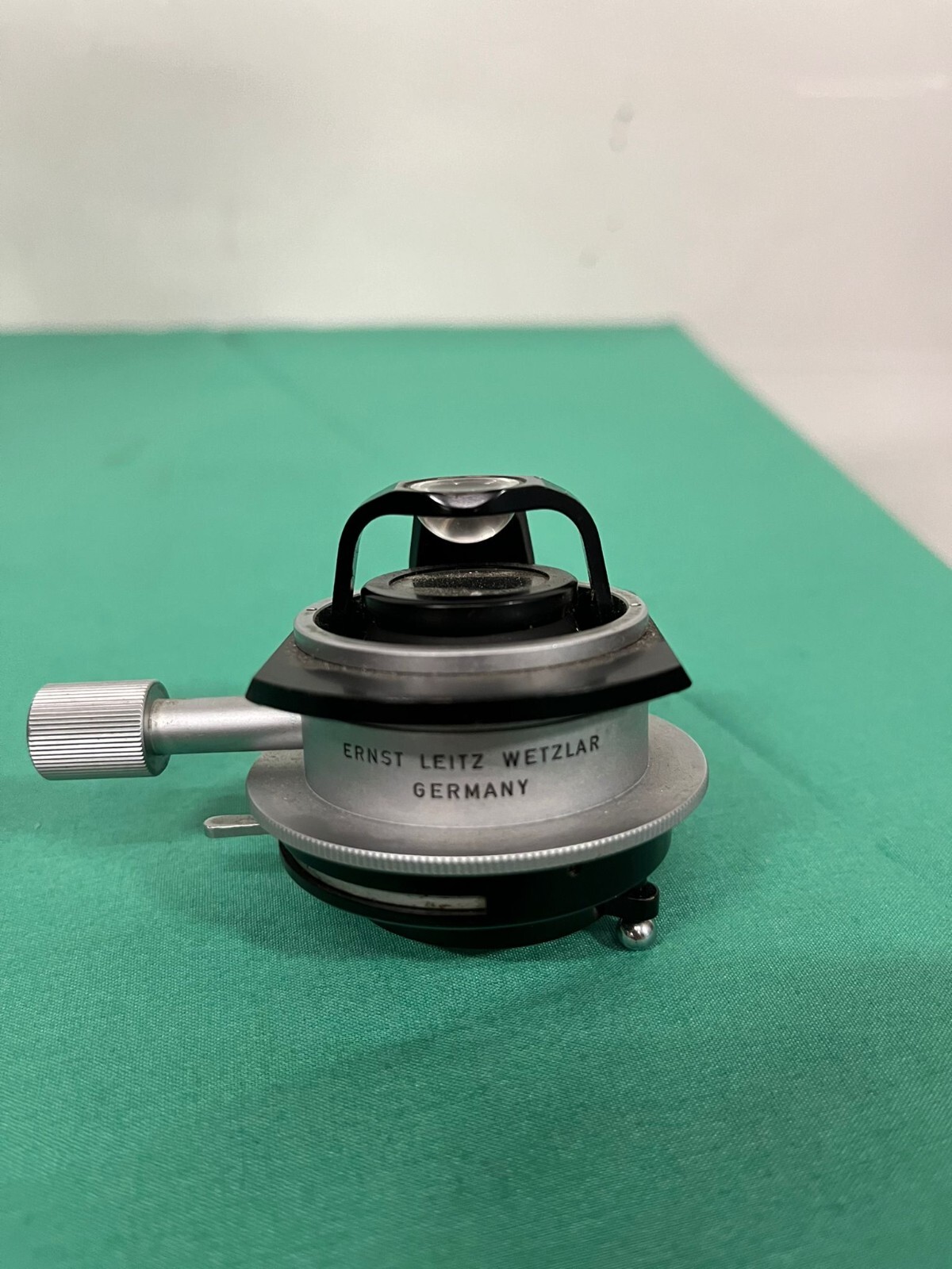 Leitz Condenser Microscope