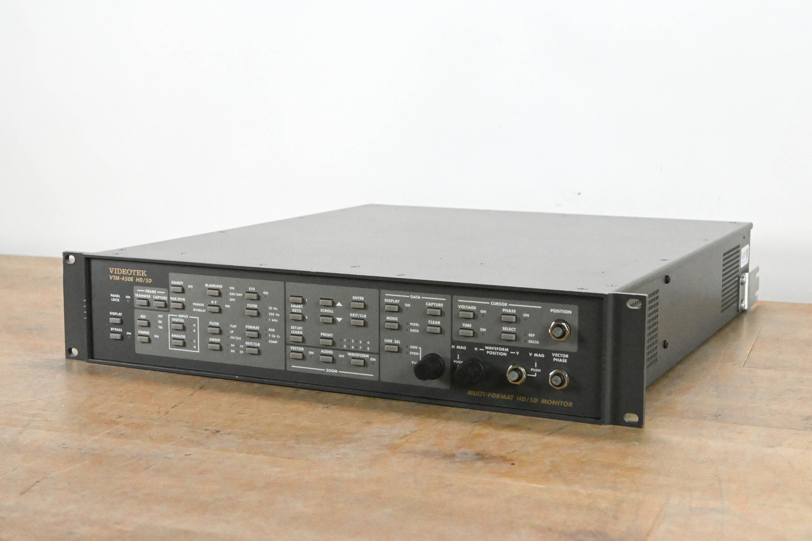 Videotek VTM-450E HD/SD Multi-Format Monitor CG01UMU