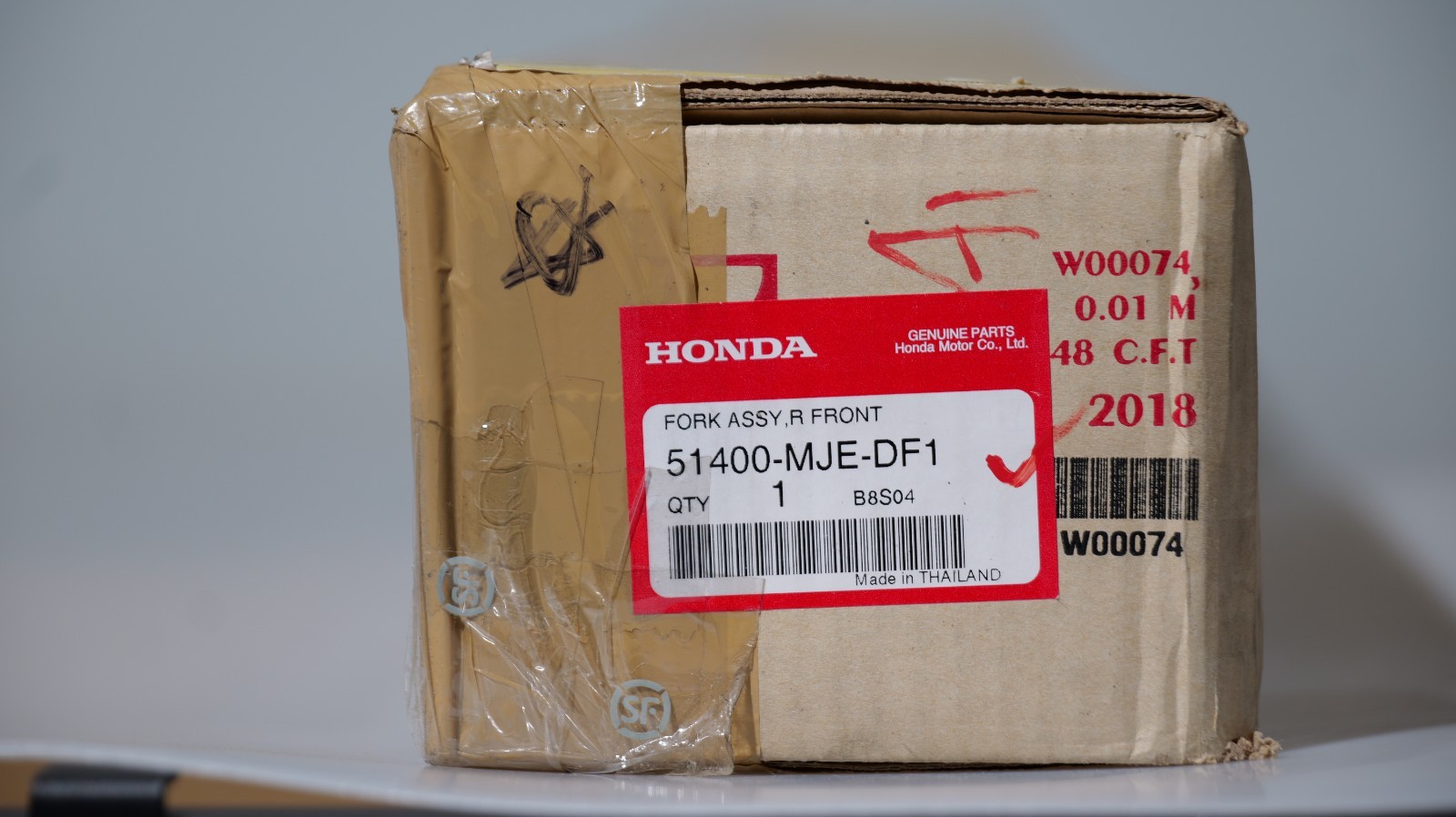 Genuine Honda OEM CB650F 51400-MJE-DF1 Front Right Fork