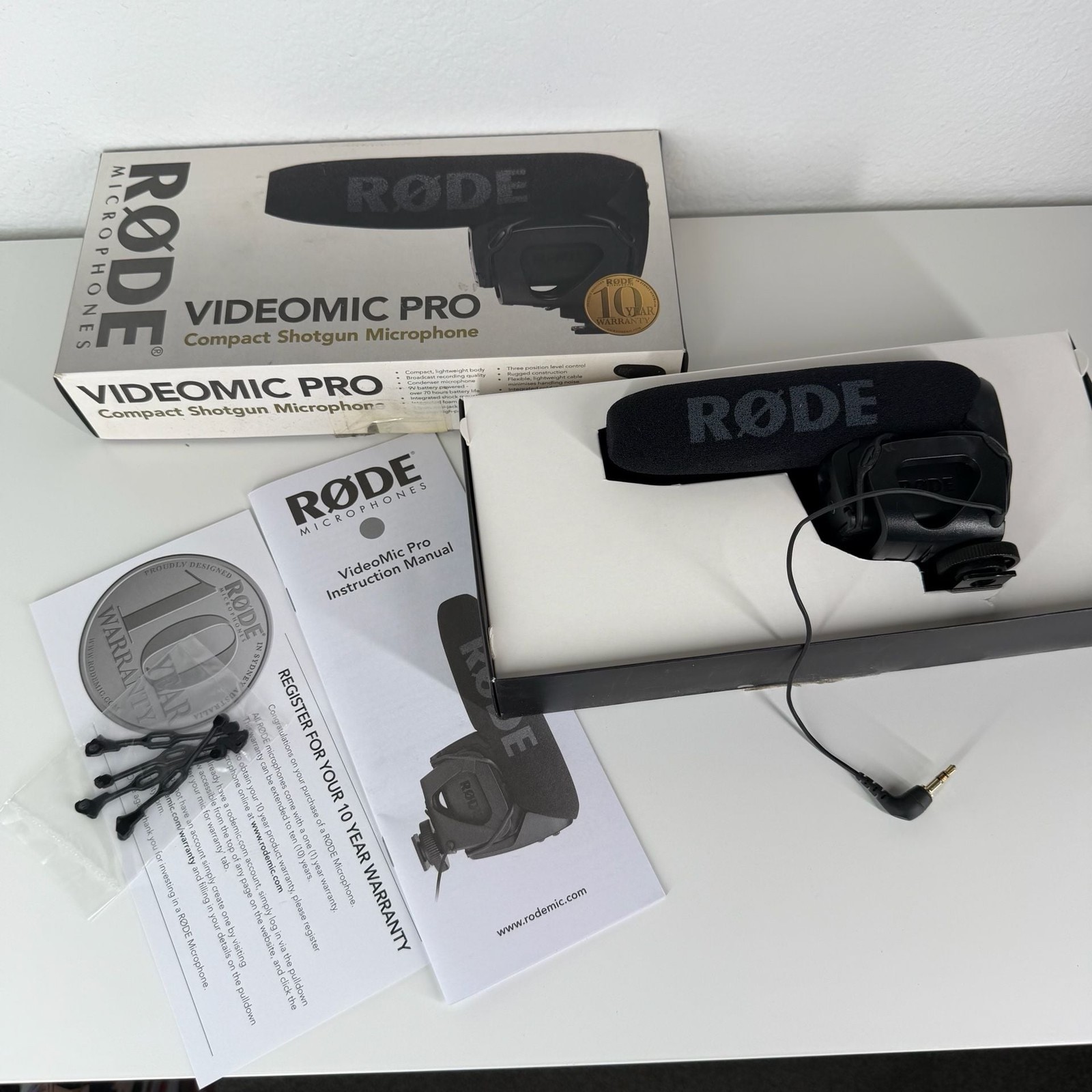 Rode VideoMic Pro Compact Shotgun Microphone Shoe Mount