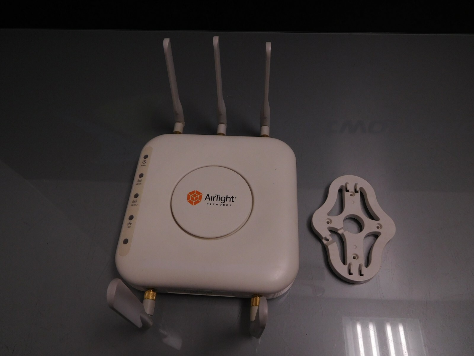 AirTight Networks SpectraGuard SS-300-AT-C-60 Wireless Access Point/Sensor
