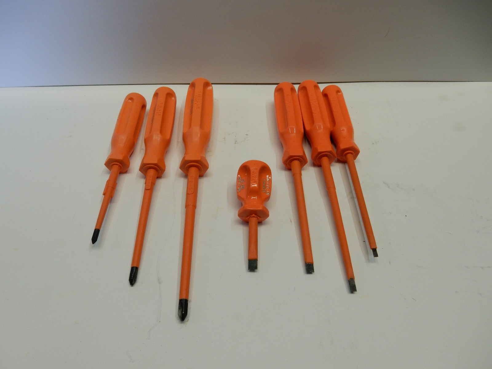 SIBILLE INSULATED SCREWDRIVER SET No. 0-2 SIZE PHILIPS & 1/8"- 1/4" SLOTTED 7pc