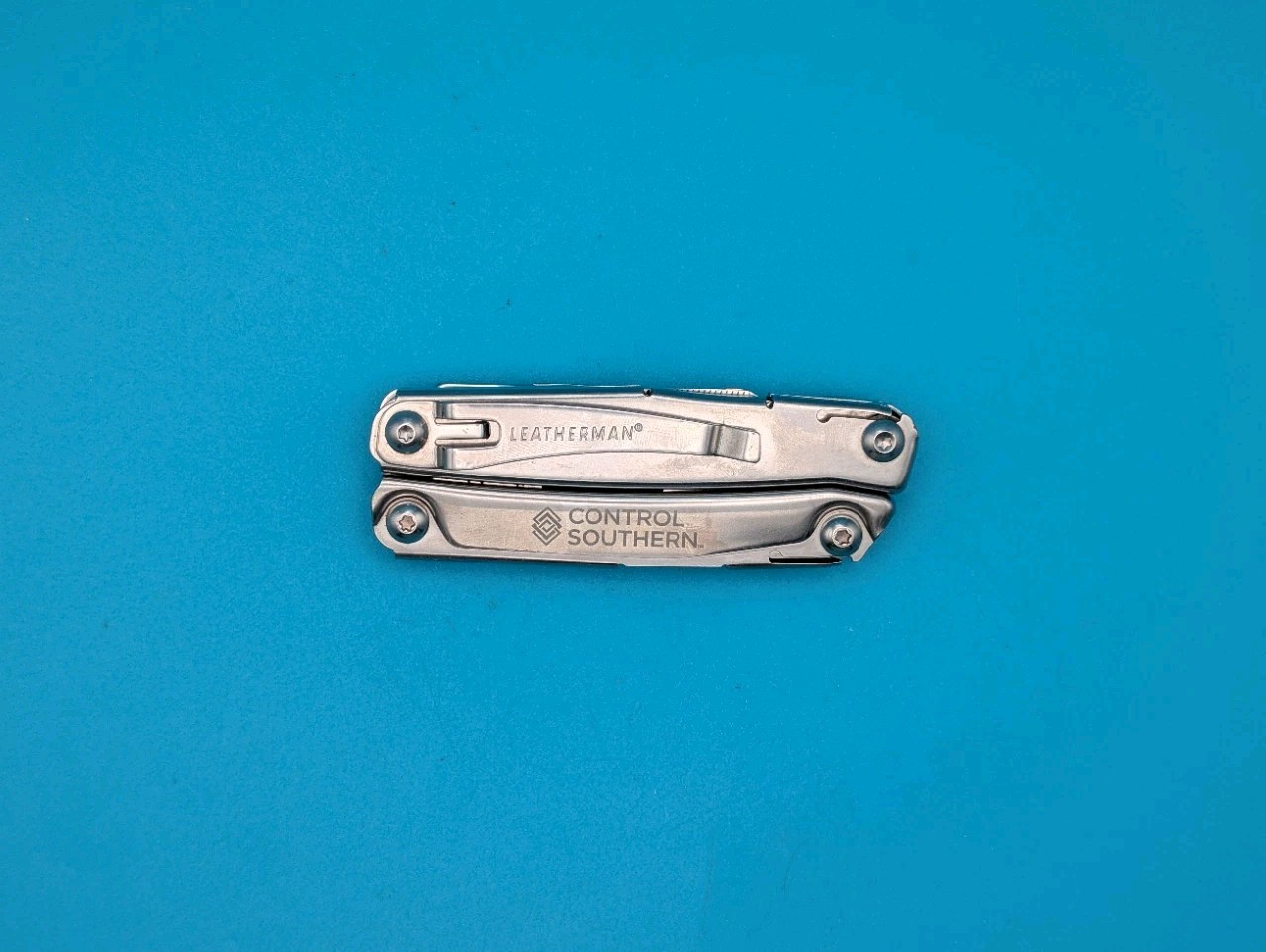 Leatherman Rev 3.8" Multi-Tool, Stainless! *CONTROL SOUTHERN*