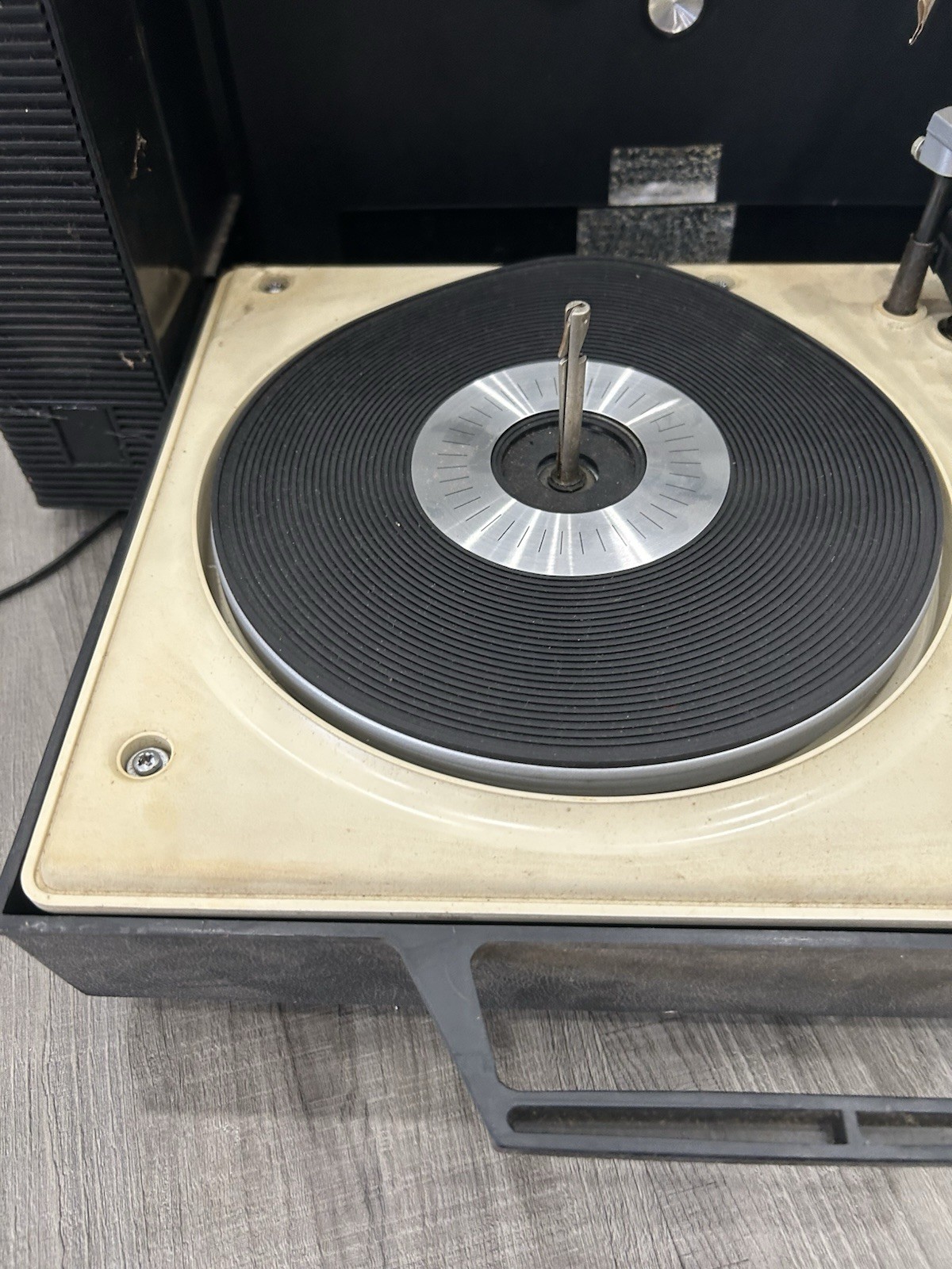 General Electric Wildcat Record Player- Solid State Black *READ DESCRIPTION*