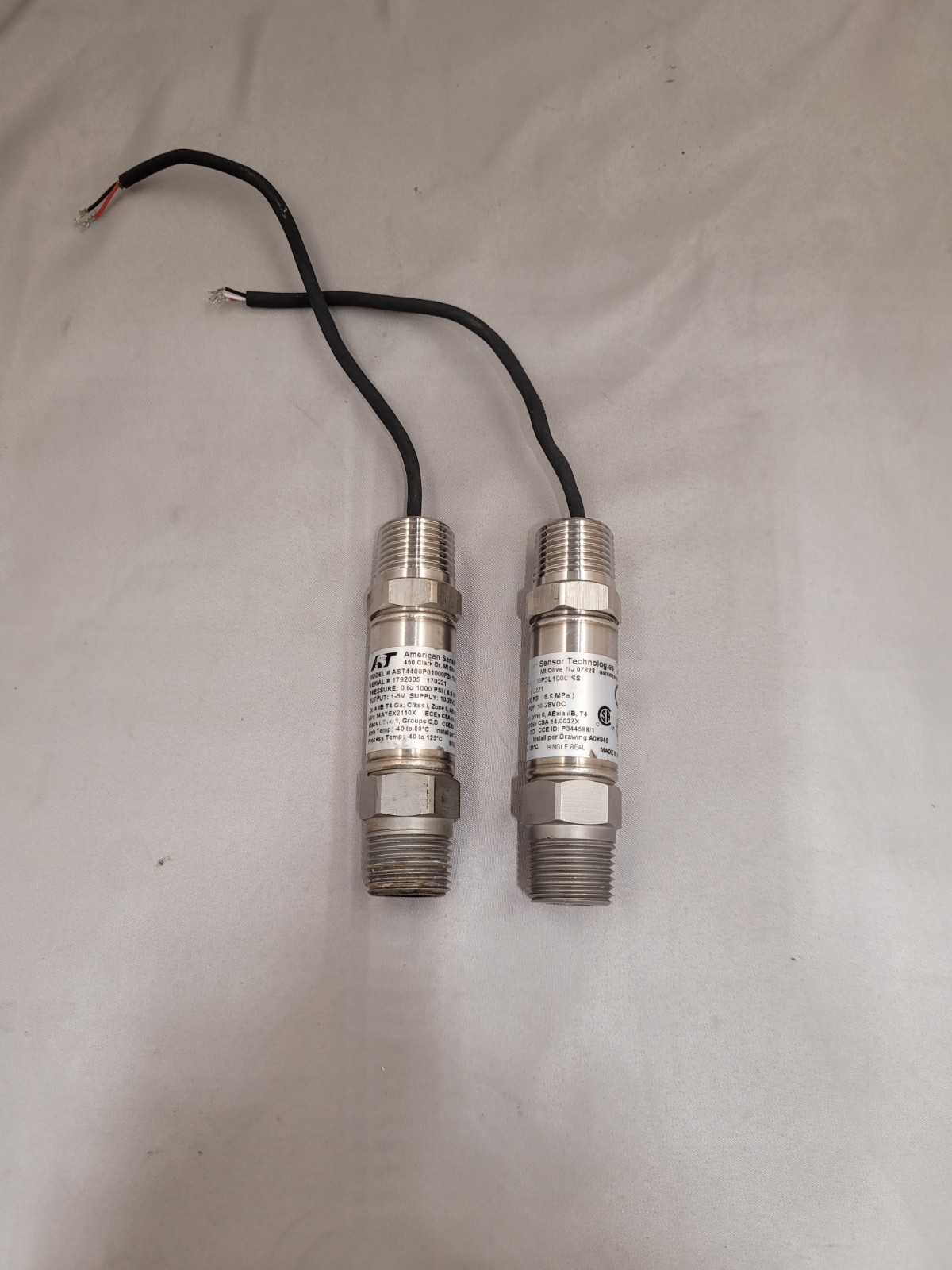 LOT OF 2  AMERICAN SENSOR TECHNOLOGIES AST4400P01000P3L1000  TRANSDUCER  0-1000
