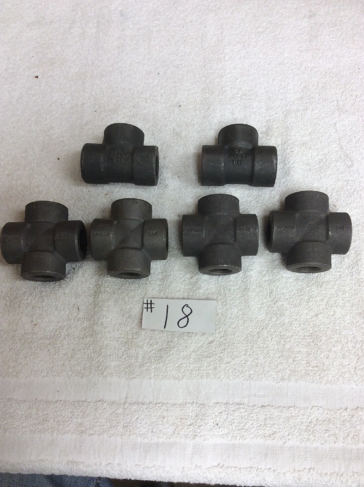 lot of (6) IML 1/2" NPT SA 105N B16 cross and t's high pressure black iron