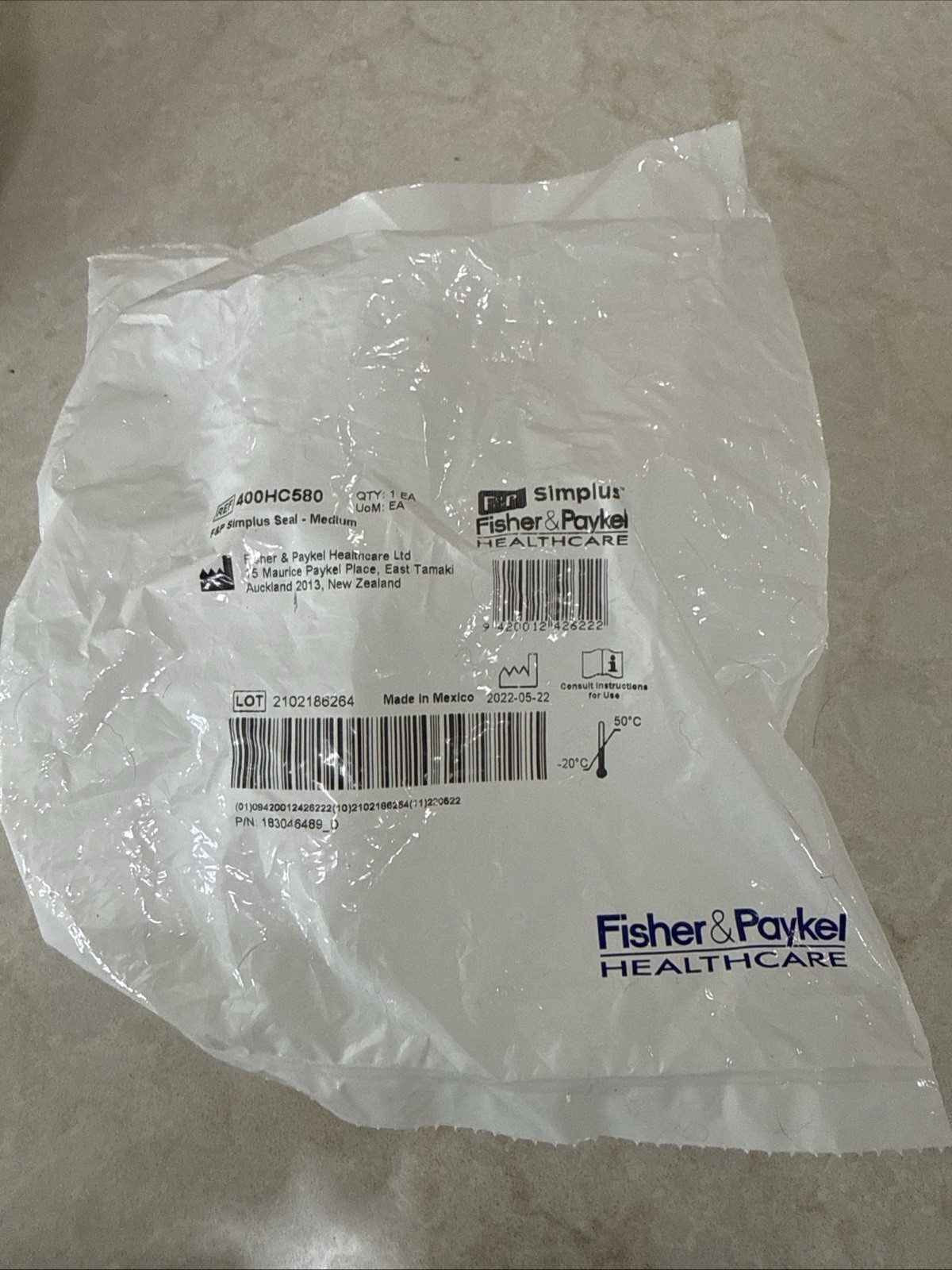 Fisher & Paykel Vitera full face cushion mask -REF 400HC580 MED - NEW in package