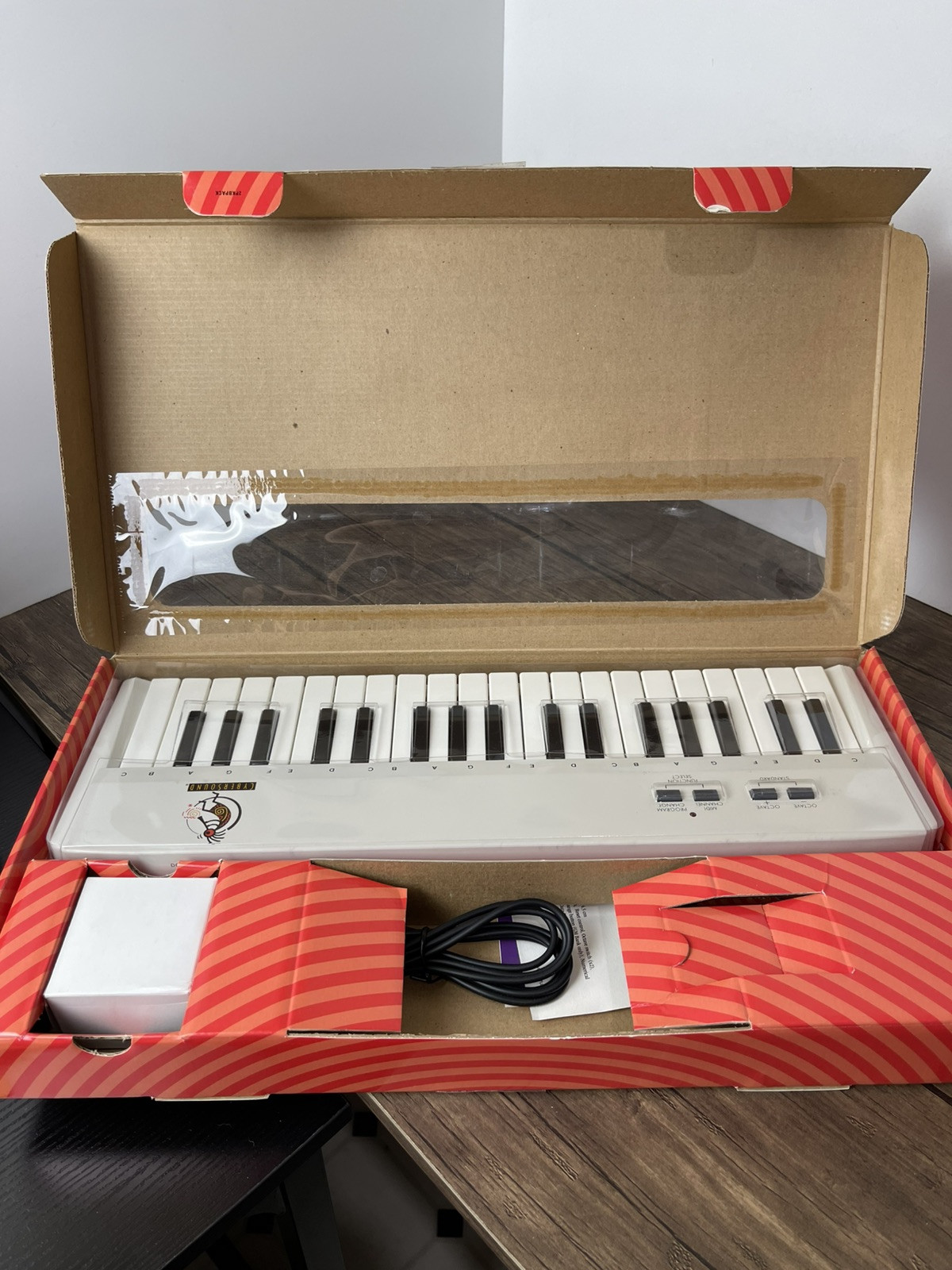 CyberSound Studio Music Maker 3.0 Midi Keyboard System - New Open Box