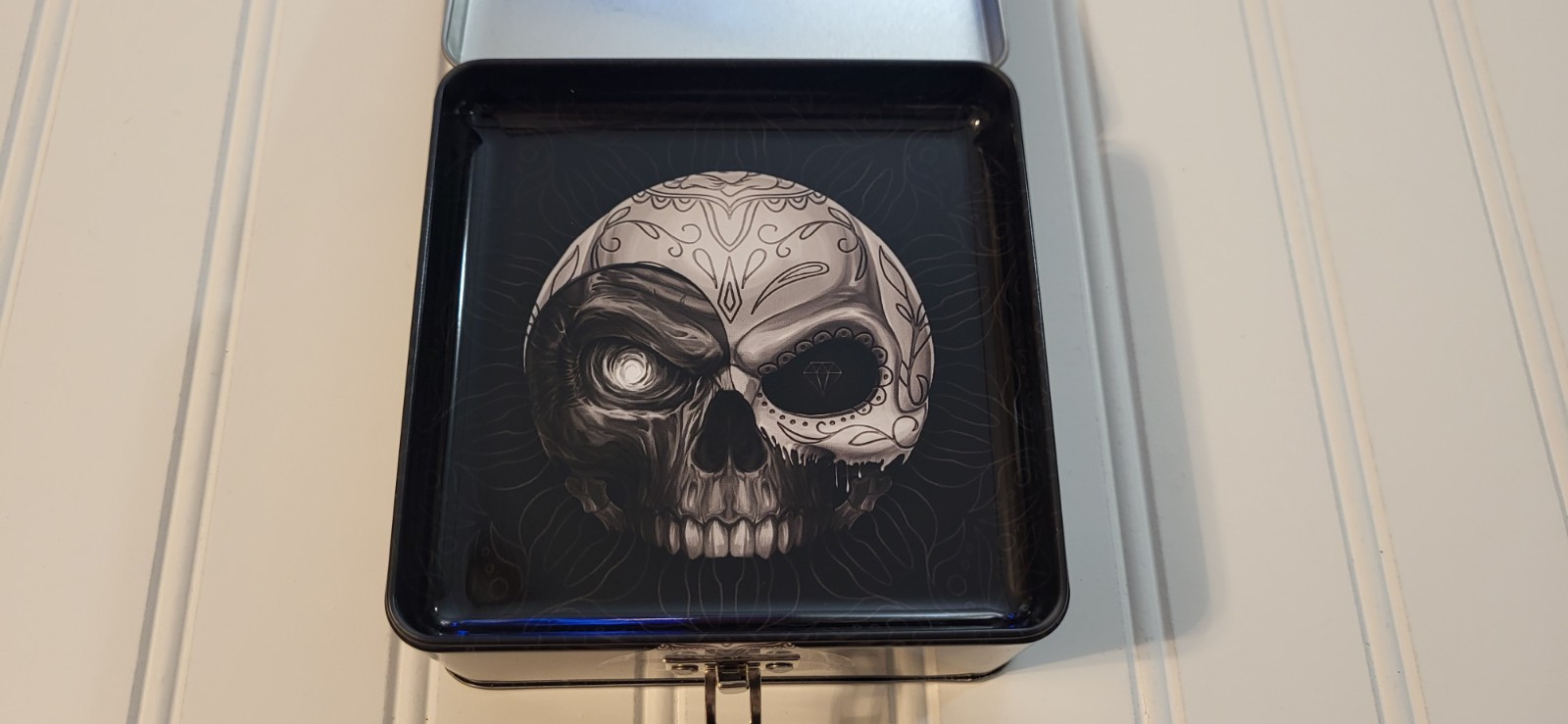 Smokezilla Metal Storage Box With Rolling Tray & Hasp 5" X 5" Inches