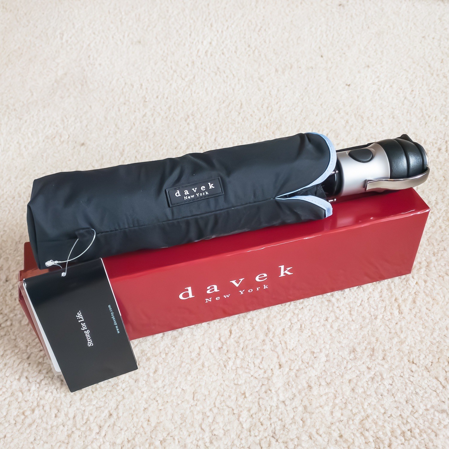 Davek Solo Umbrella Black Pale Blue Automatic Windproof Steel Nylon