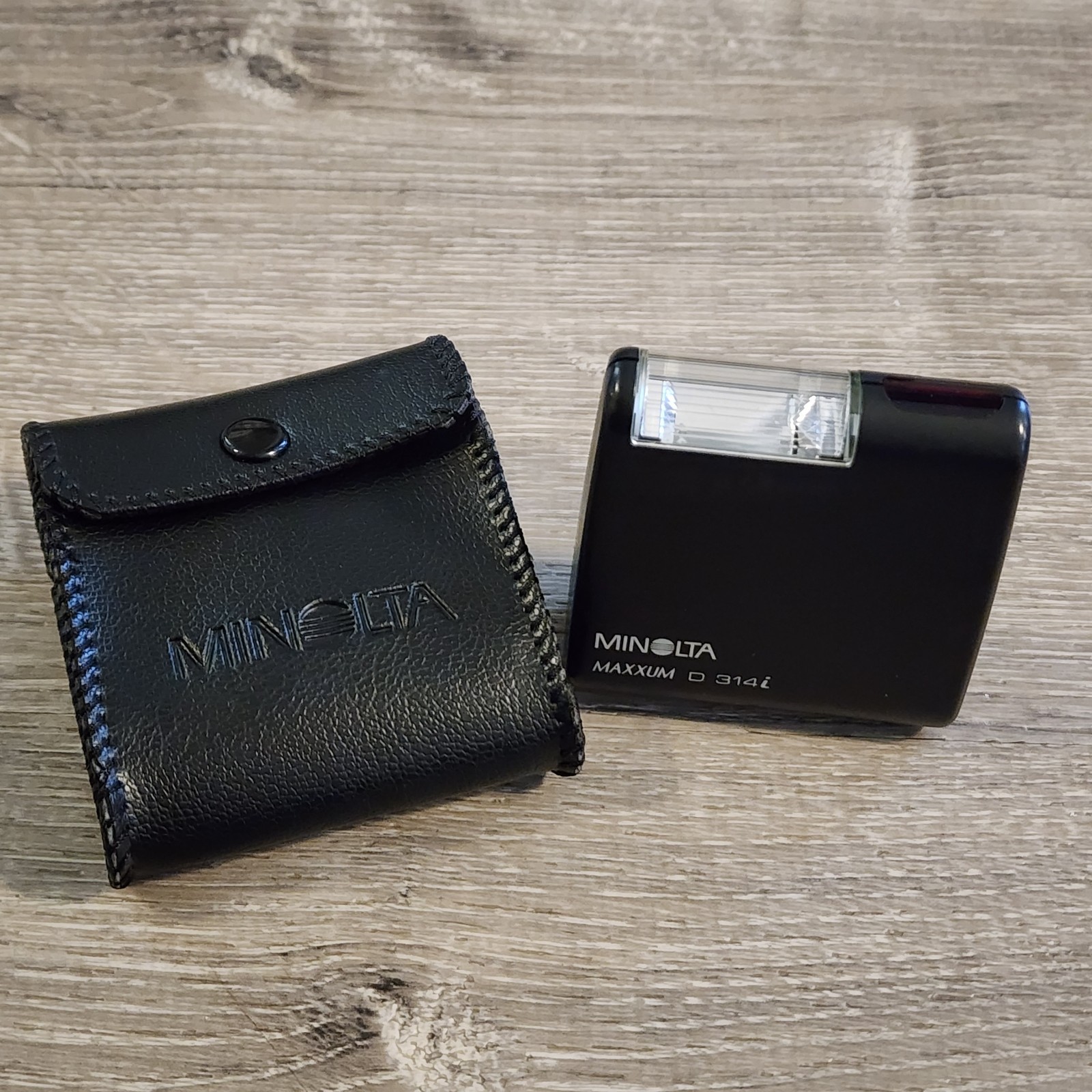 Minolta Maxxum D-314i Flash with Case