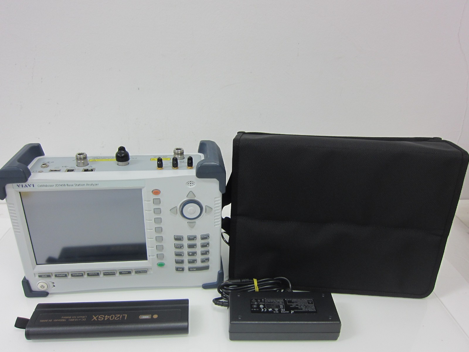 JDSU VIAVI  JD745B  CellAdviser Spectrum Analyzer,4GHz,LTE,WCDMA