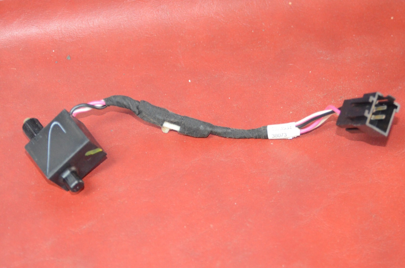 NOS 1989-96 Dodge Chry Ply Cruise Speed /Stop Control Brake Switch Mopar 4373534