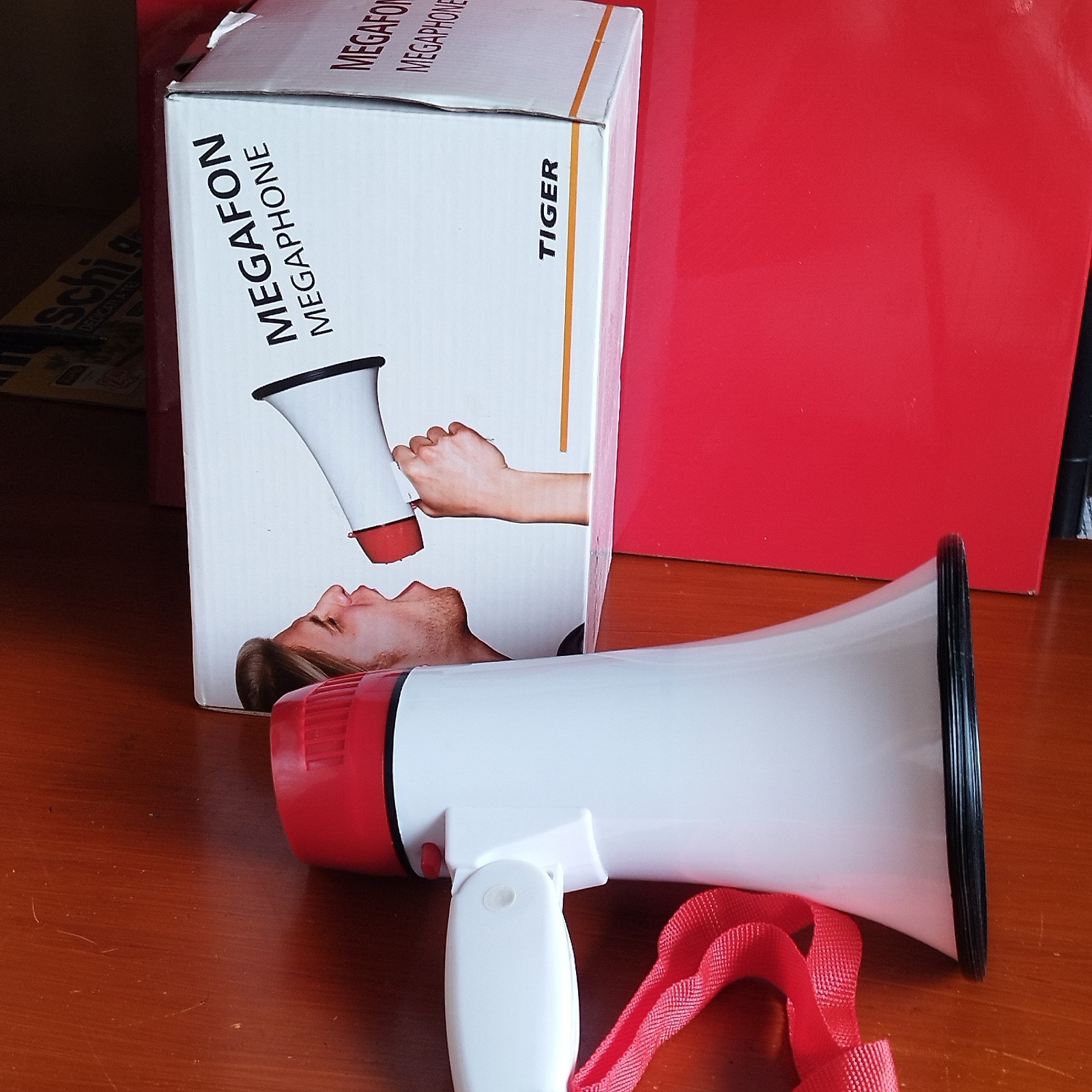 TIGER PORTABLE SPEAKER MEGAPHONE
