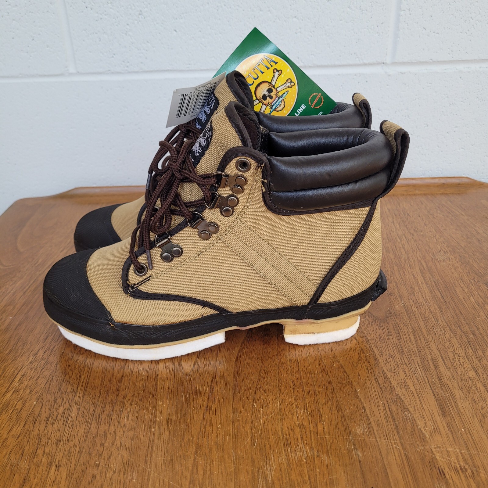 NEW Calcutta Wading Boots Shoes Mens & Boys SZ 7 by Pro-Line Felt Outsole Nylon