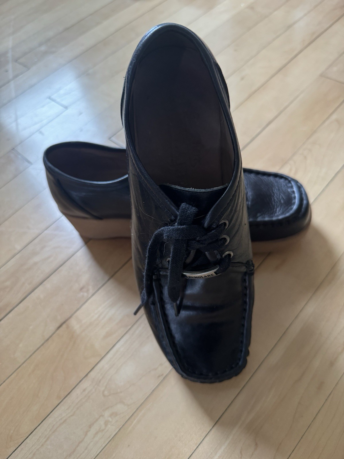 Famolare Women’s Black Leather  Lace Up Square Toe Casual Shoes Size 10