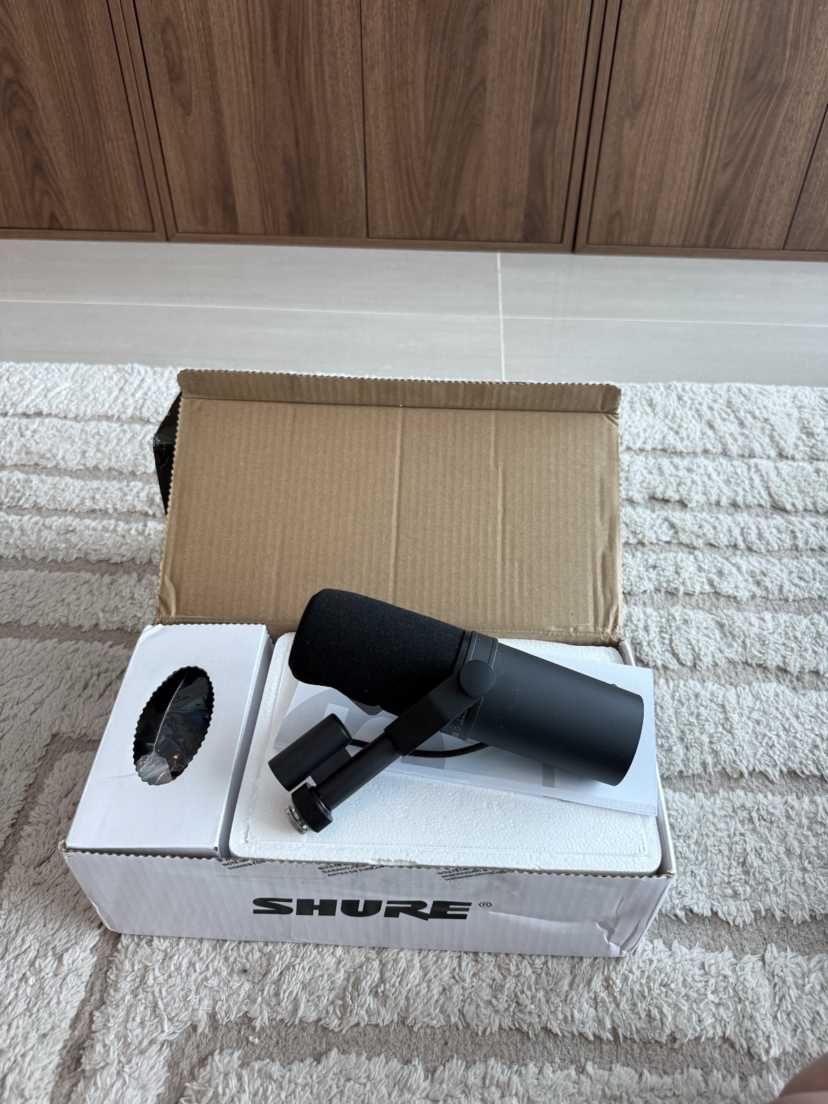 (Open Box - NEW) Shure SM7B Cardioid Dynamic Vocal Microphone 🔥