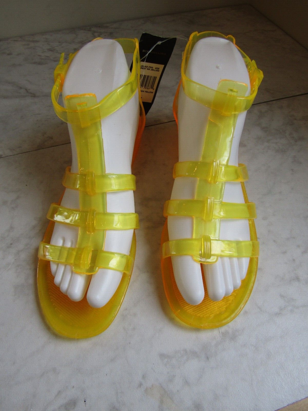 NWT BCBG Maxazria Glad Jell Citron Yellow Jelly Sandal Shoes Women's Size 5