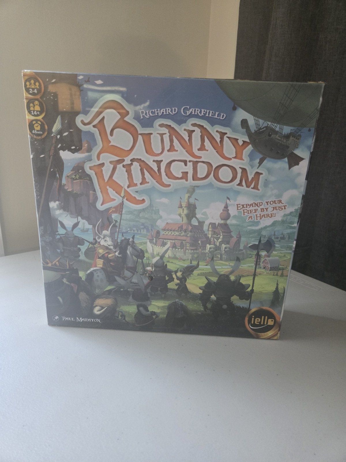 Bunny Kingdom Board Game by Richard Garfield / IELLO Games IEL51313
