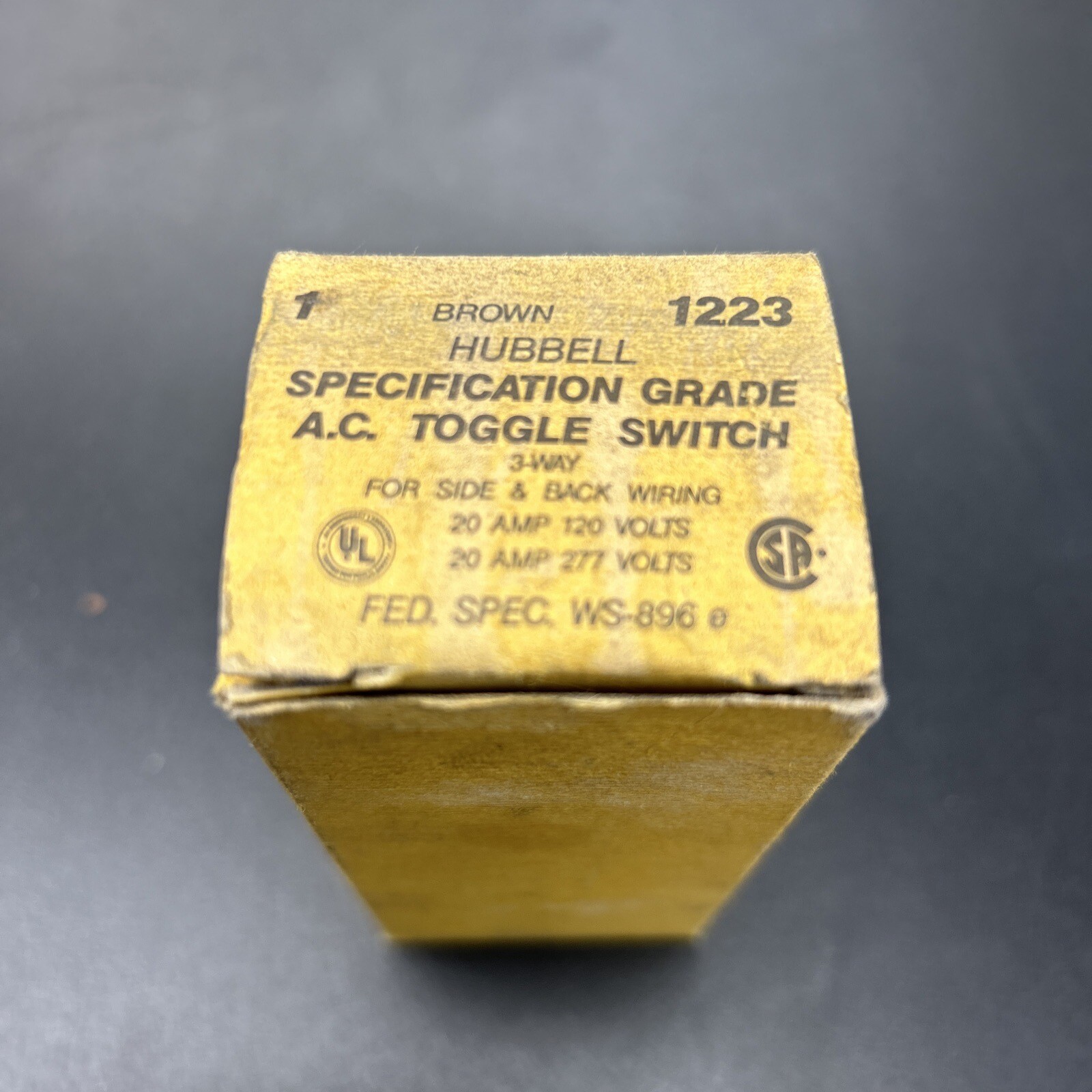 Hubbell 1223 Brown 20a 120/277 3 Way Switch Spec Grade Ac Toggle Switch New