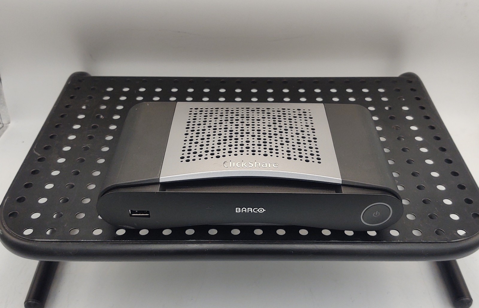 Barco Clickshare CSE-200 Wireless Presentation System R9861520 No Antennae