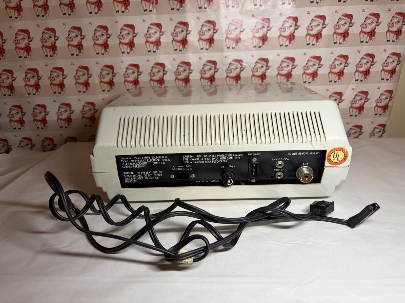 Midland International CB Model 13-858 *Read Description*
