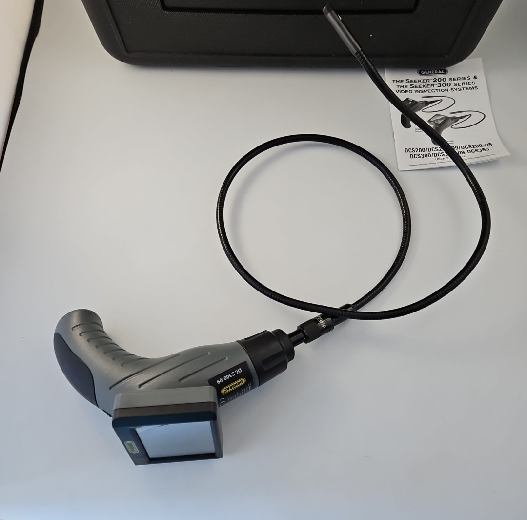 General - Camera Borescope 3.5 In. Screen & 9mm Probe DCS300-09