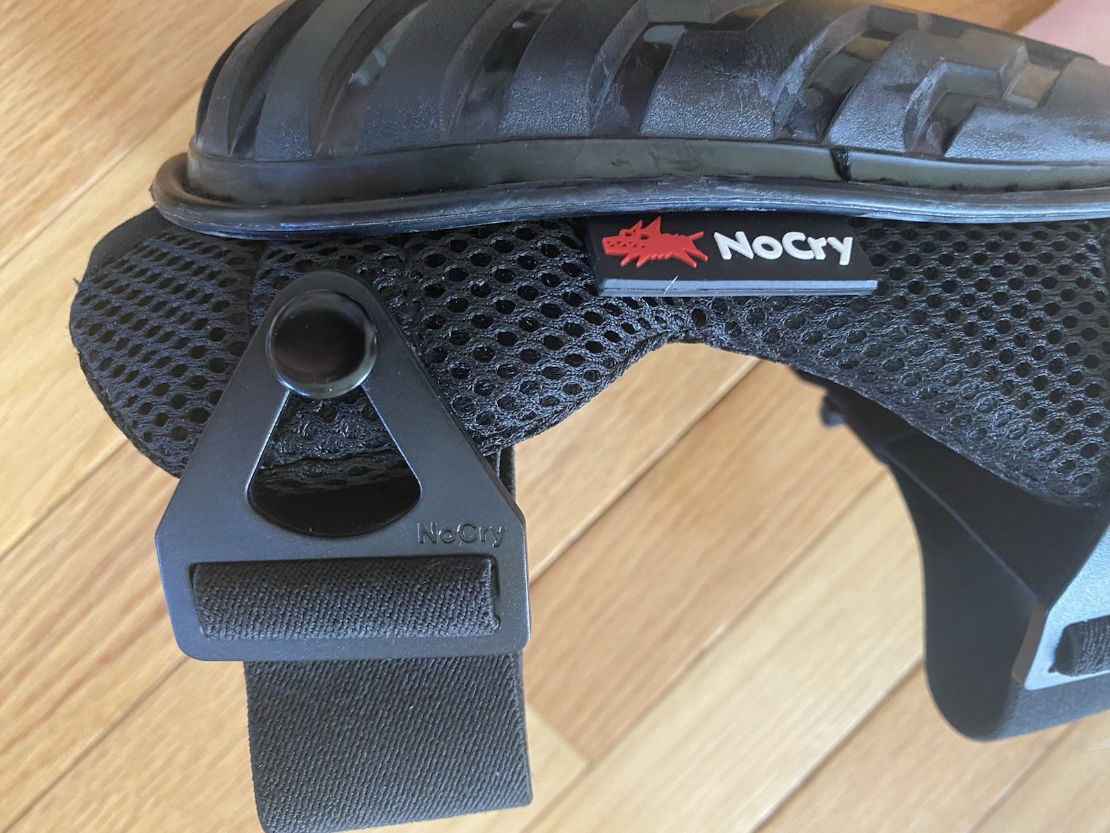 NoCry NPK-V1B Knee Pads Hardshell Adjustable Black Foam Plastic Mesh Adults