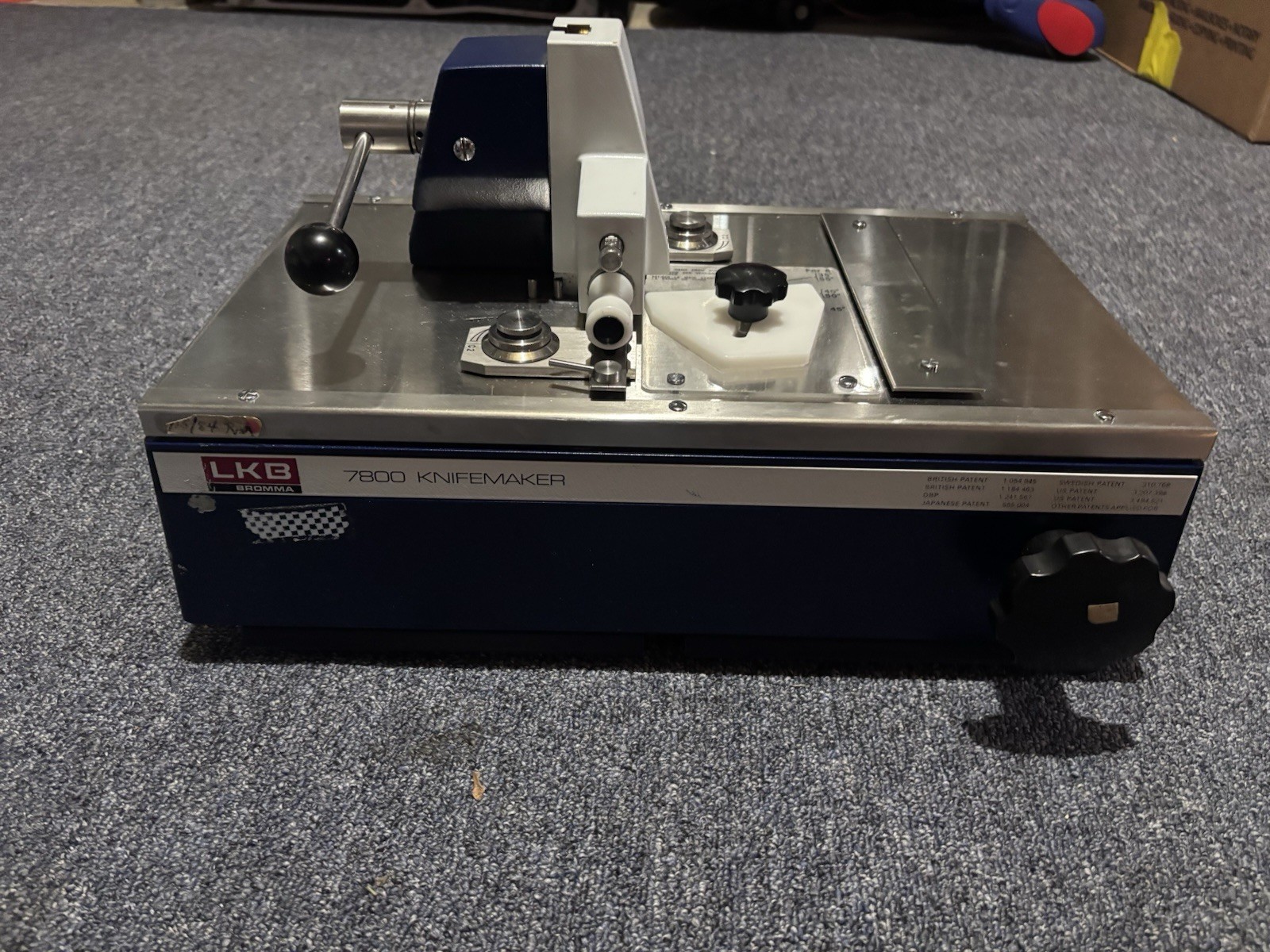 LKB Bromma Knifemaker Model 7800
