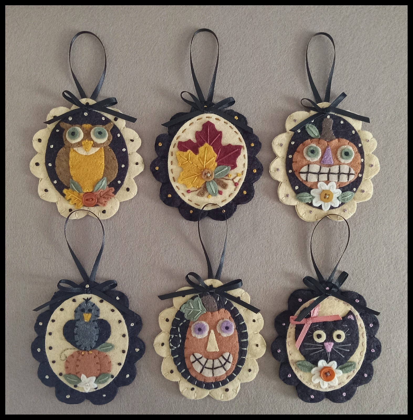 PATTERN!~*Festive Fall*~Autumn/Halloween Ornaments~wool applique~ PATTERN!