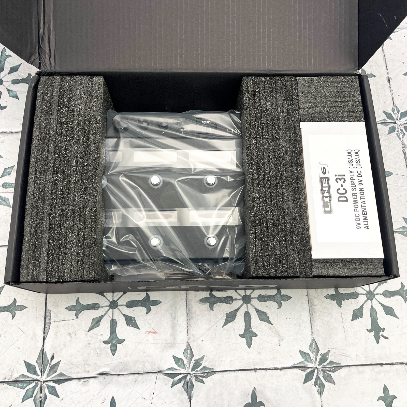 Line 6 HX Effects • MINT #5571