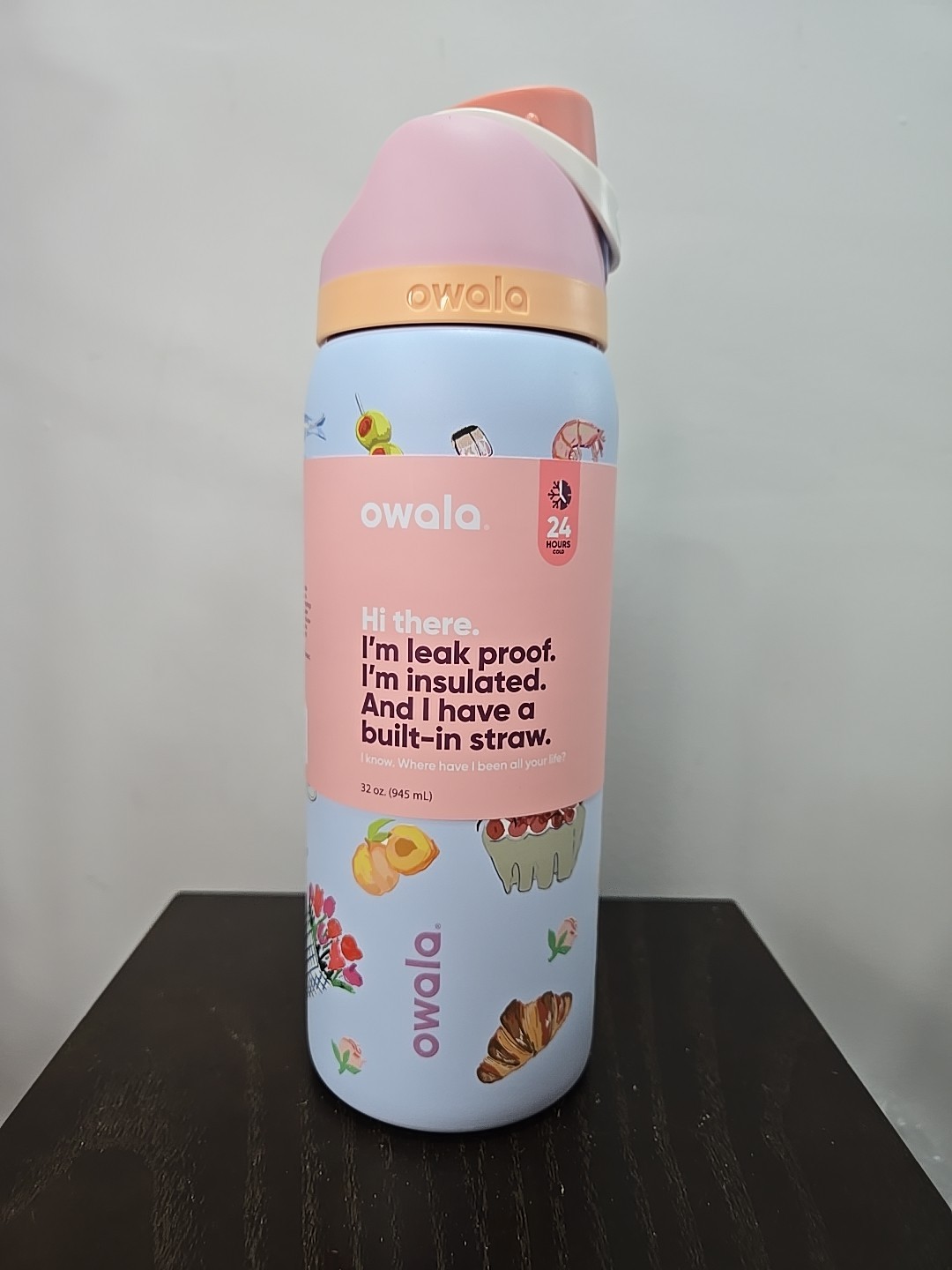 Owala FreeSip Stainless Steel Water Bottle / 32oz / Color: Picnic Prep