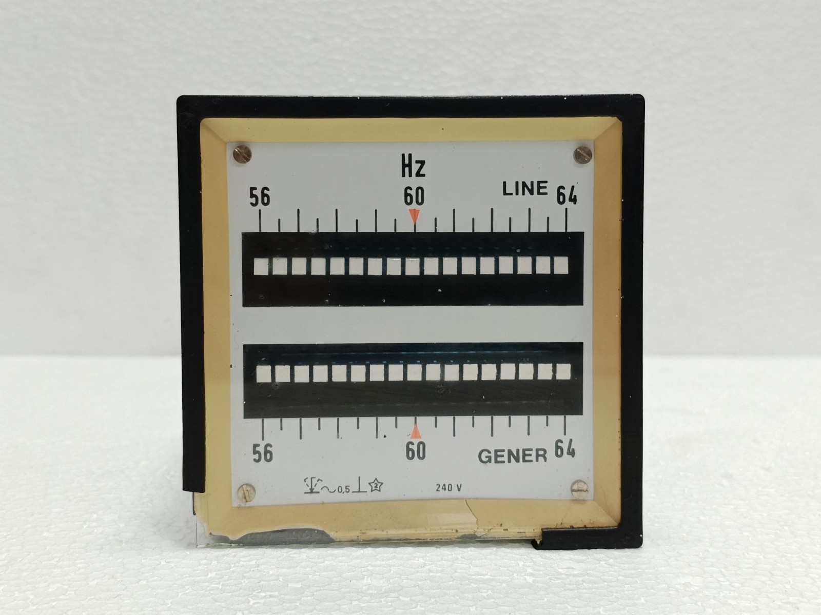 CONTROL MGM97 000433 DUAL 60HZ FREQUENCY METER 240V SYNCHRONOSCOPE USED DAMAGED