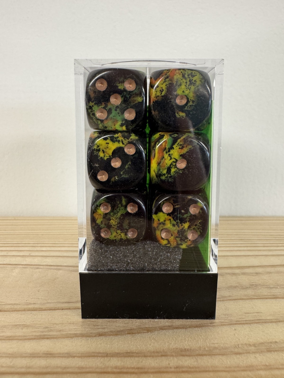 BRUSH DEEP FOREST / GOLD DICE SET - 16MM D6 DICE BLOCK - CHESSEX GAMING DICE