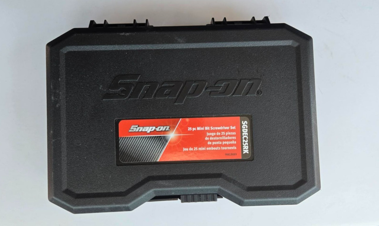 Snap on Tools 25 Pcs Electronic Interchangeable Mini Screwdriver Bit Set NEW !!!