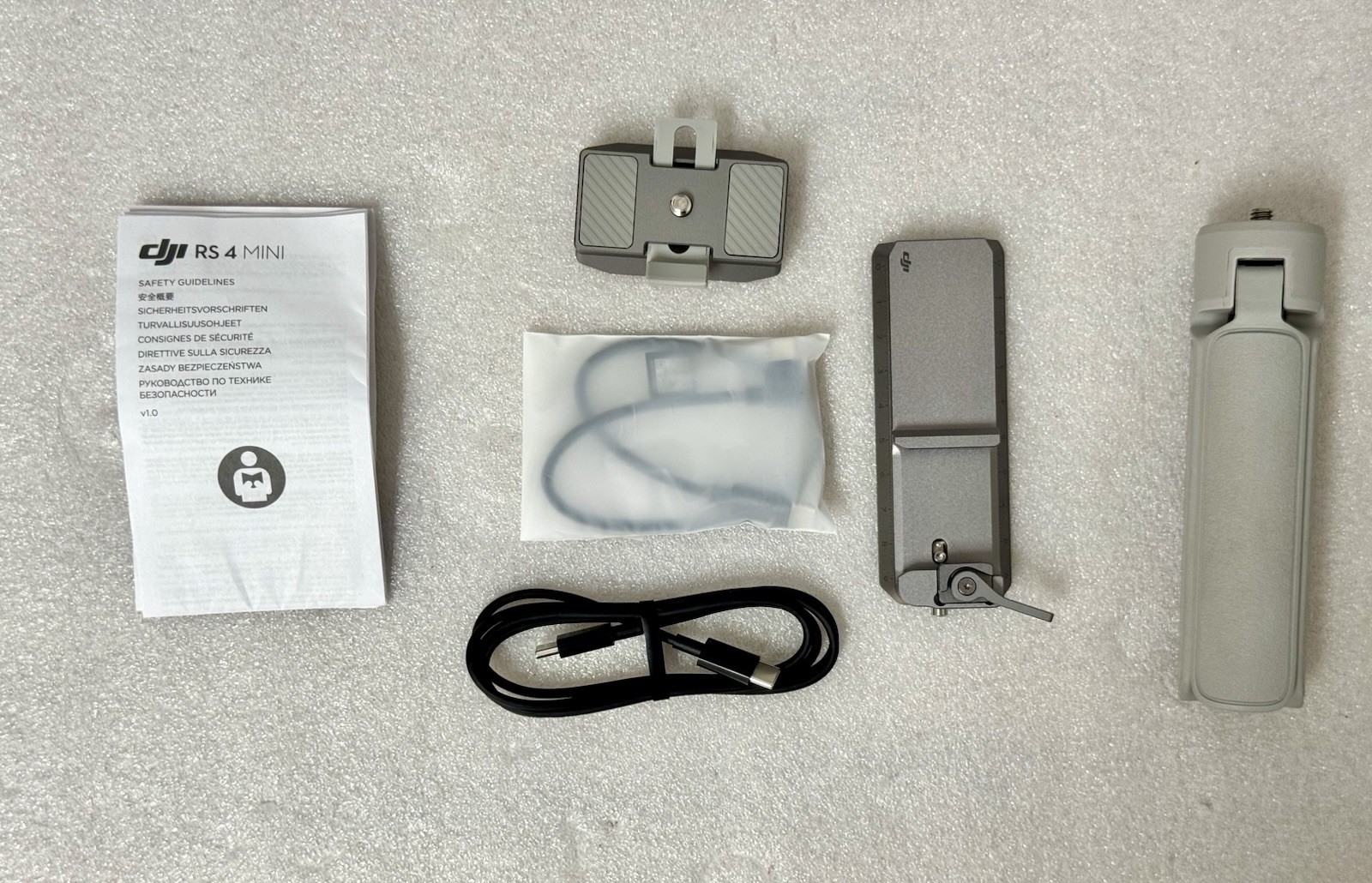 DJI RS 4 Mini Handheld 3-Axis Gimbal Stabilizer #4