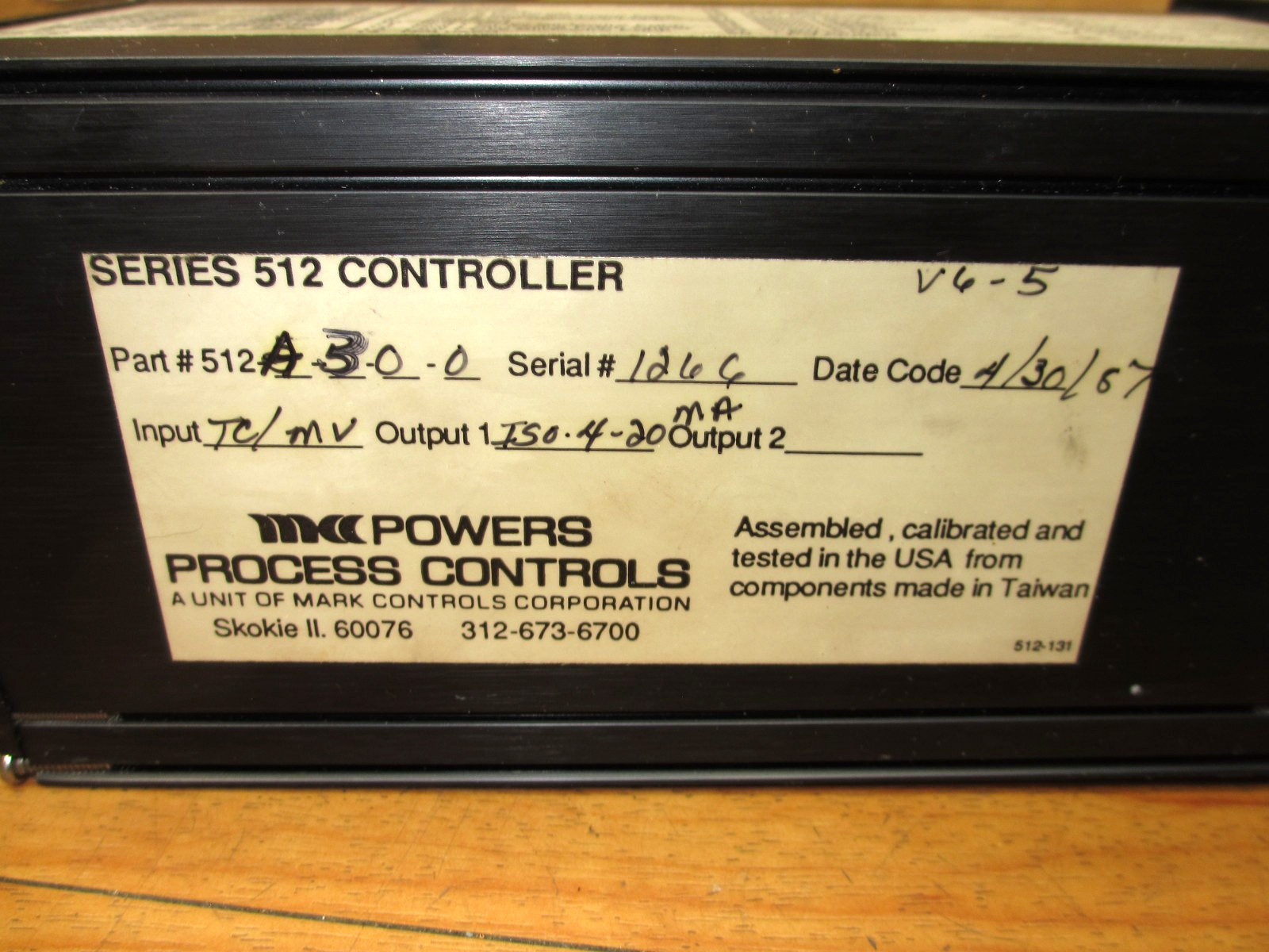 Powers Process Controls 512-A-3-0-0 *USED POWERS UP* Temperature Controller