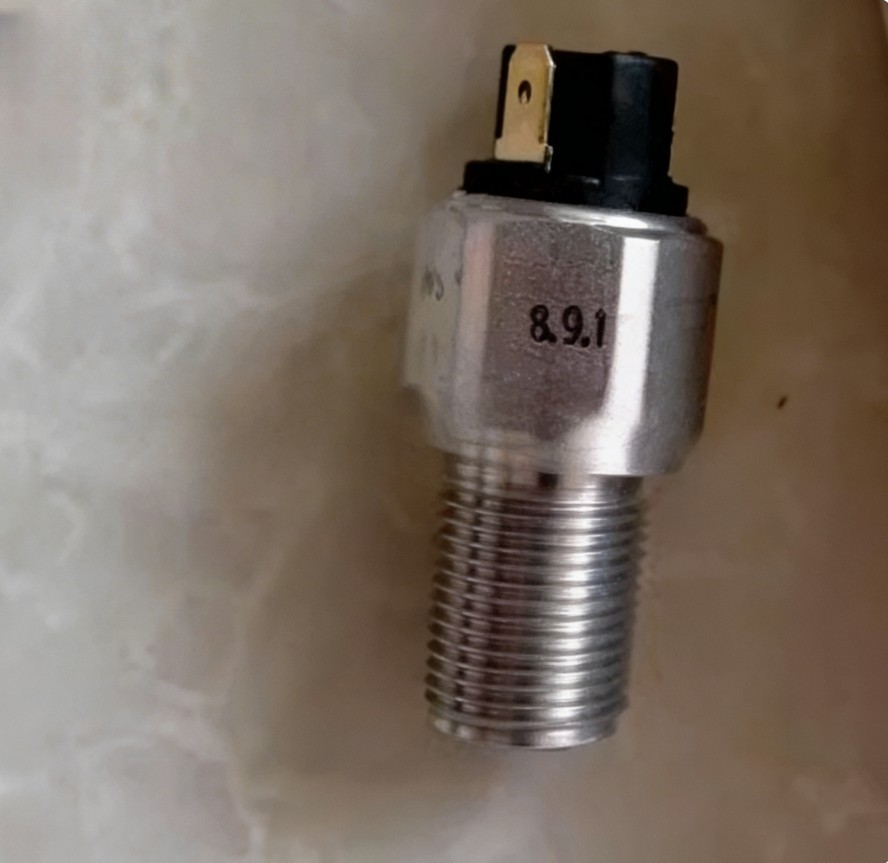 1PC NEW FOR Compatible with FF315682 speed sensor 128170-91160