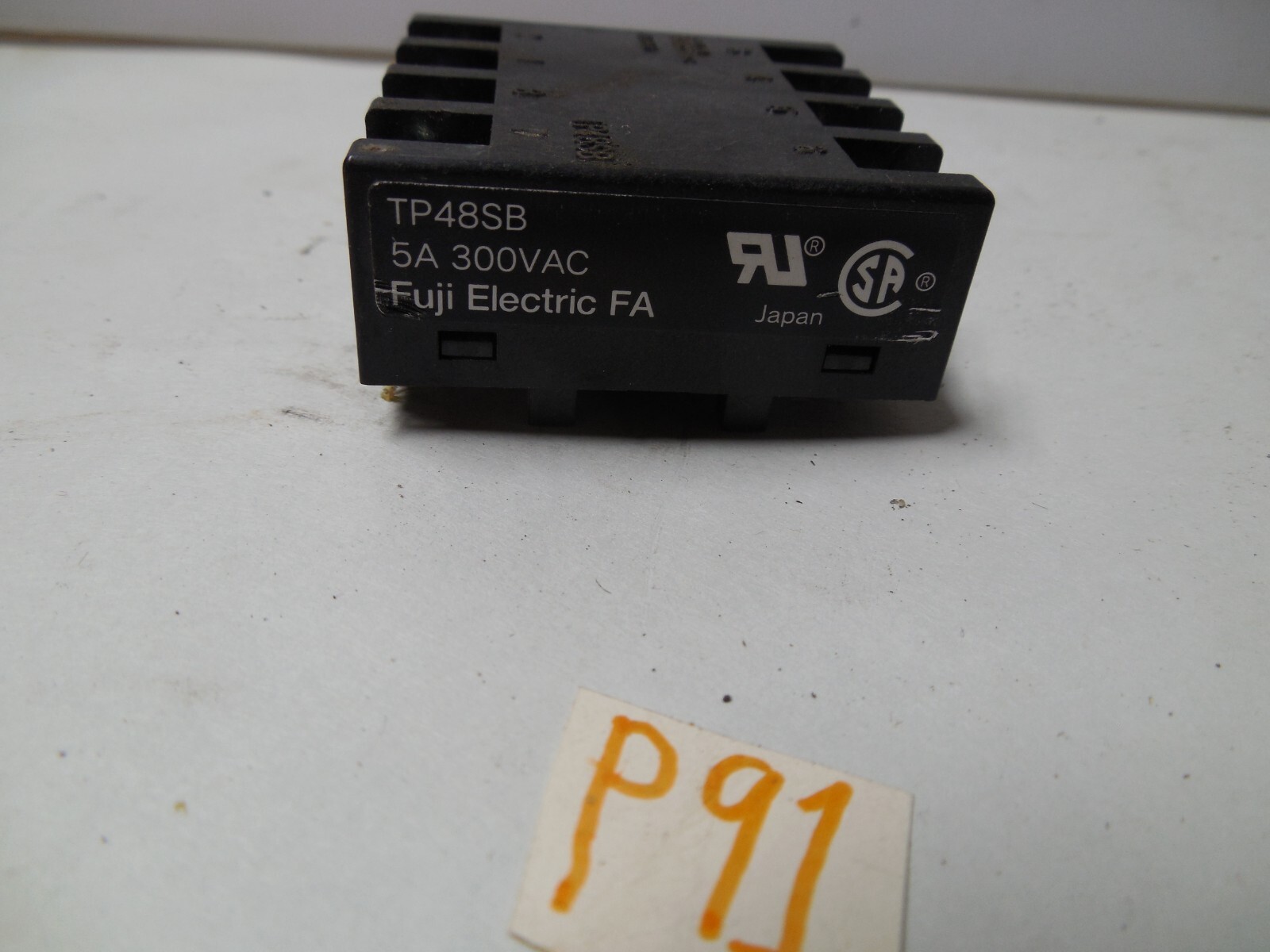 FUJI ELECTRIC TP48SB RELAY SOCKET 5A 300VAC