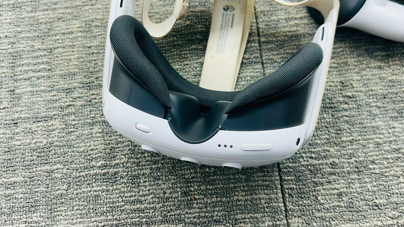Meta Quest 3 128GB VR MR Headset White Model S3A Bundle Broken ASIS 0930727