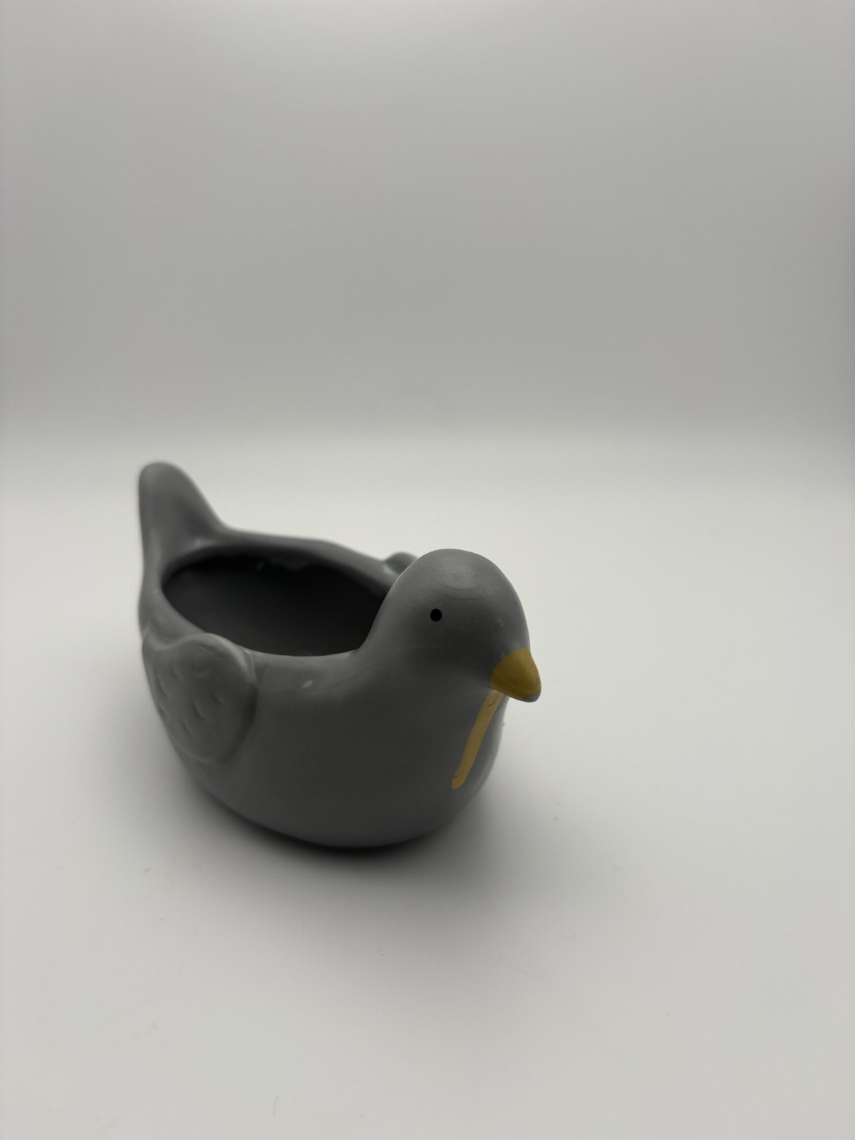 Kikkerland Pepper The Pigeon Planter Grey, Yellow Beak, Small, Succulents