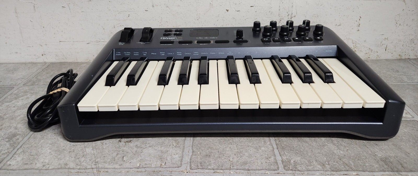 M-Audio Oxygen 25 USB Keyboard 3rd Gen