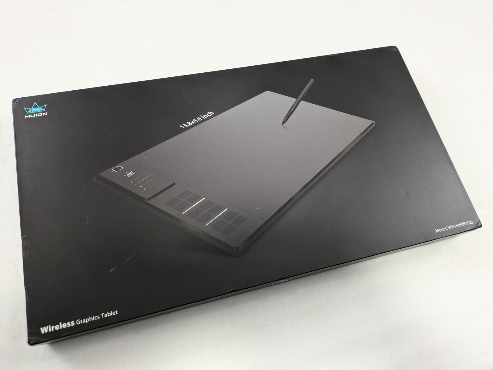 Huion WH1409 14-inch 8192 Levels Wireless Graphic Tablet