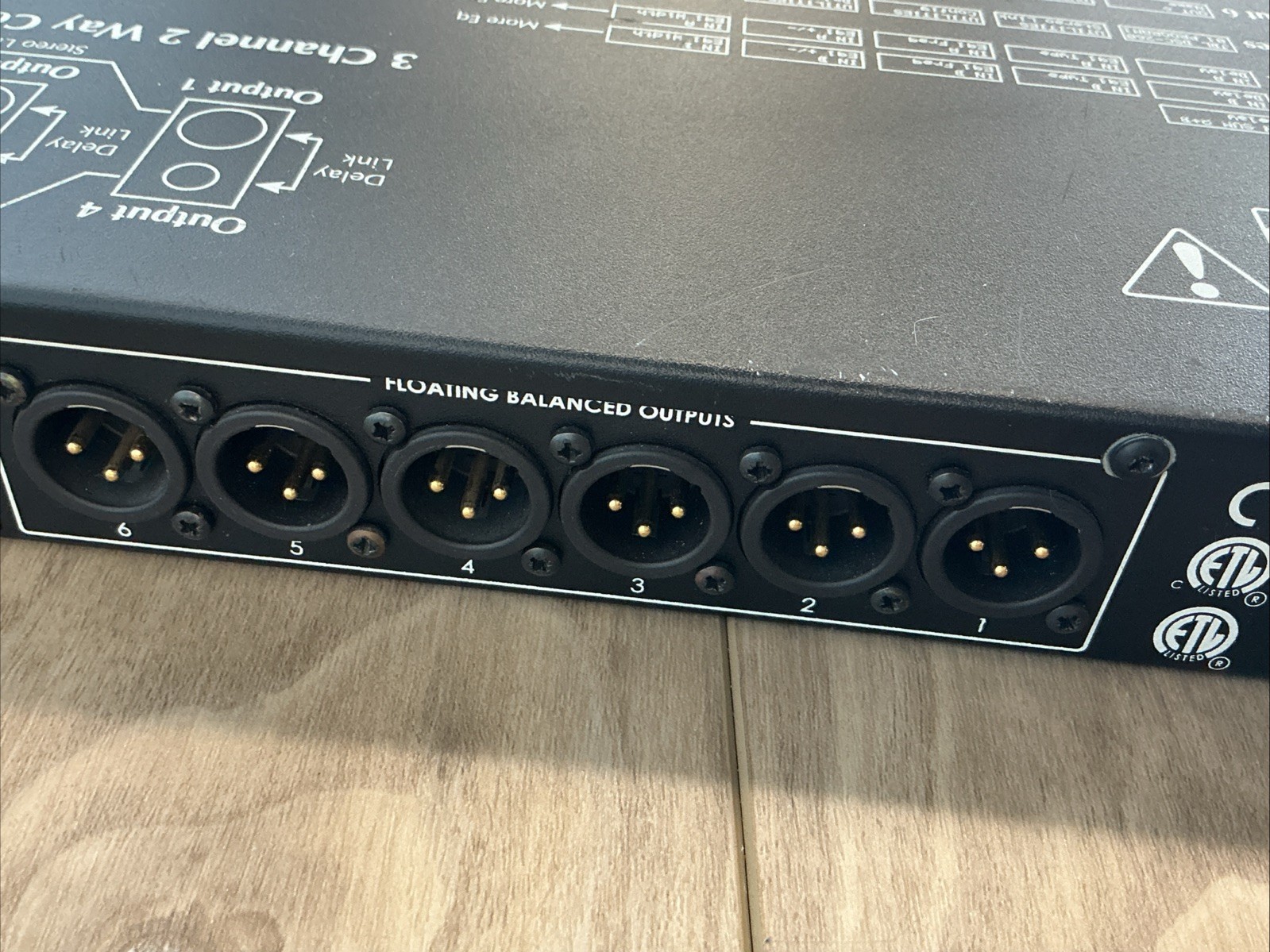 JBL DSC260 Digital System Controller